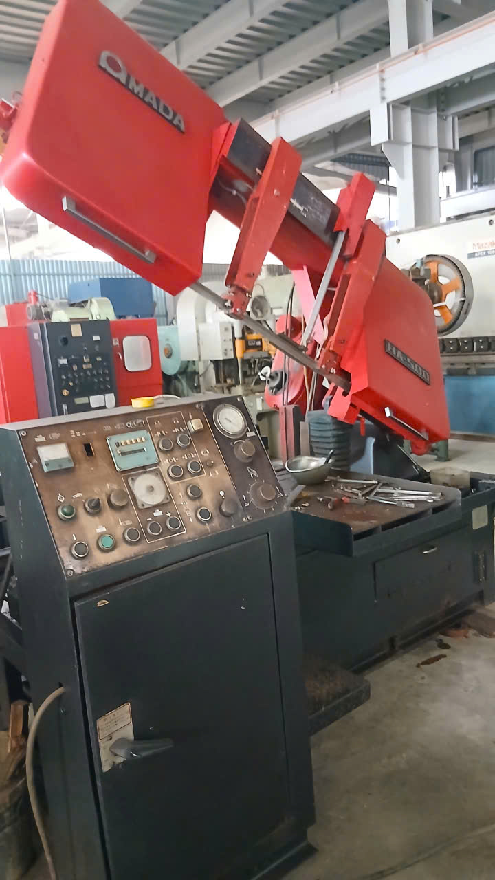 Máy cưa AMADA HA500 cấp phôi tự động Máy cưa AMADA HA500 cấp phôi tự động