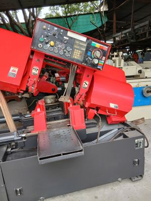 Máy cưa Amada 300 cấp phôi tự động 