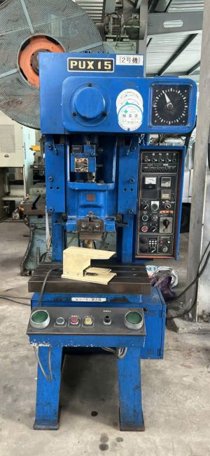 Máy dập WASHINO 15T