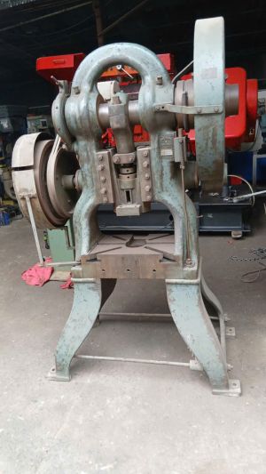 Máy dập chữ H 20T